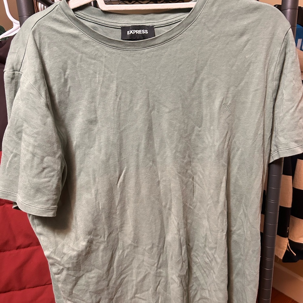 Express Men's Sage Short Sleeve Tee